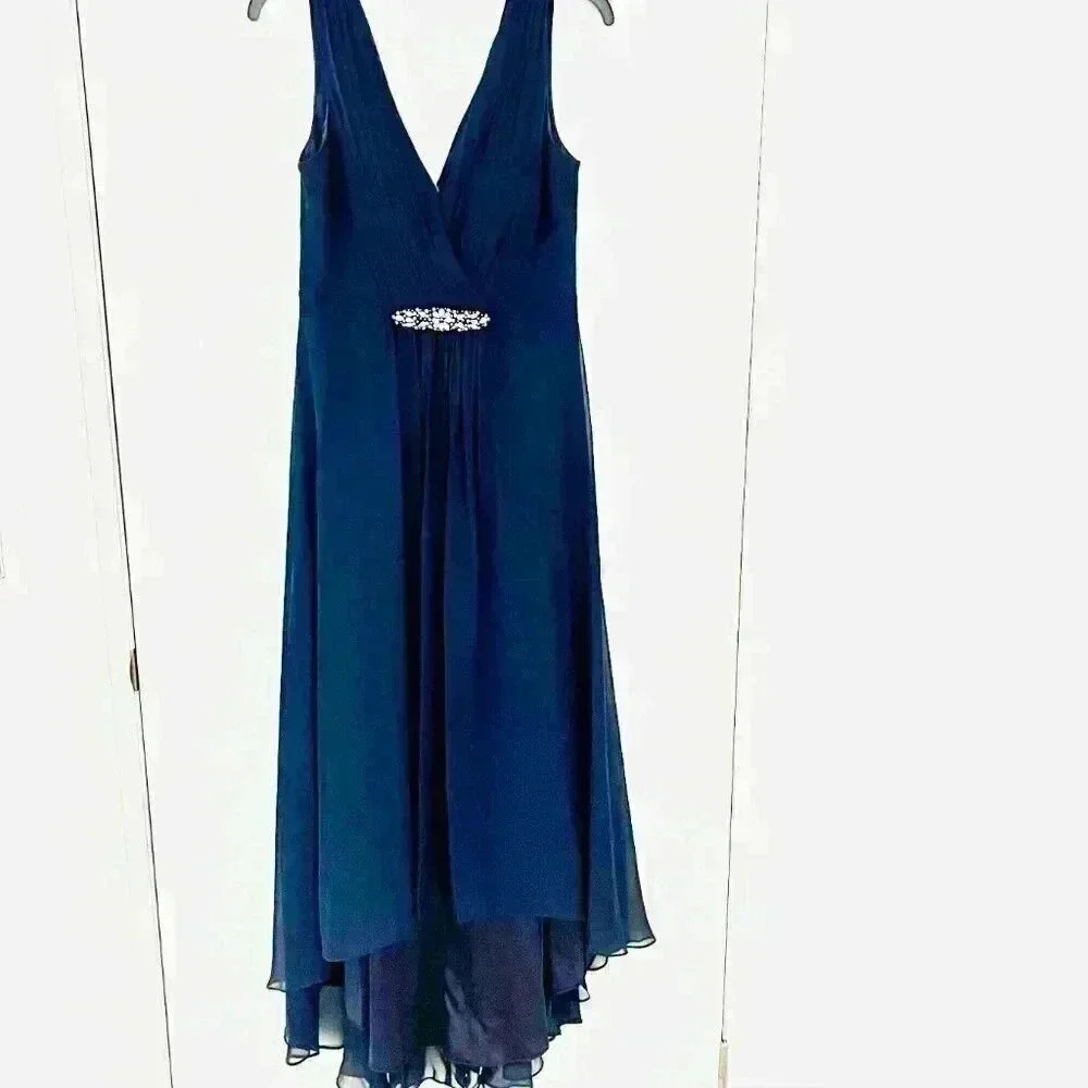 🥳 HOST PICK🎉 Eliza J Embellished Chiffon Dress in Navy Size 6 *Worn Once* - Picture 3 of 8